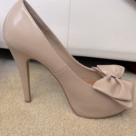 Beige/cream high heels - Picture 3 of 7